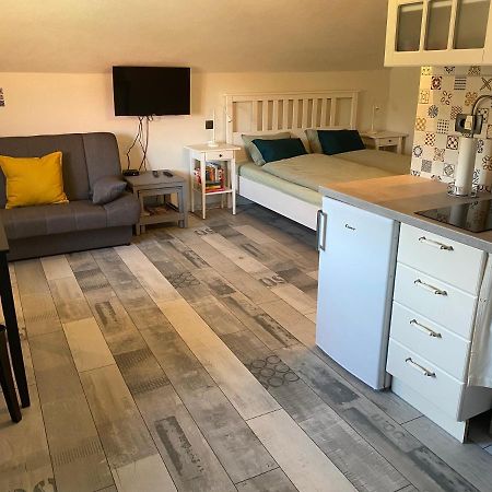 Apartma Obrh Šmarješke Toplice Esterno foto