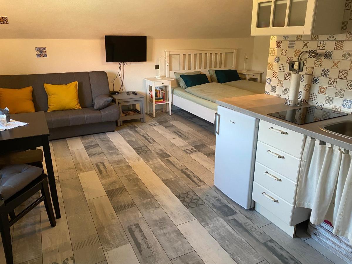 Apartma Obrh Šmarješke Toplice Esterno foto