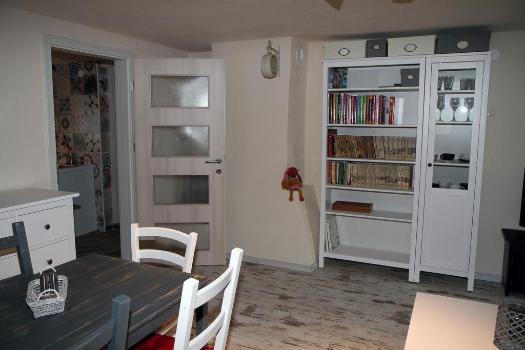 Apartma Obrh Šmarješke Toplice Esterno foto