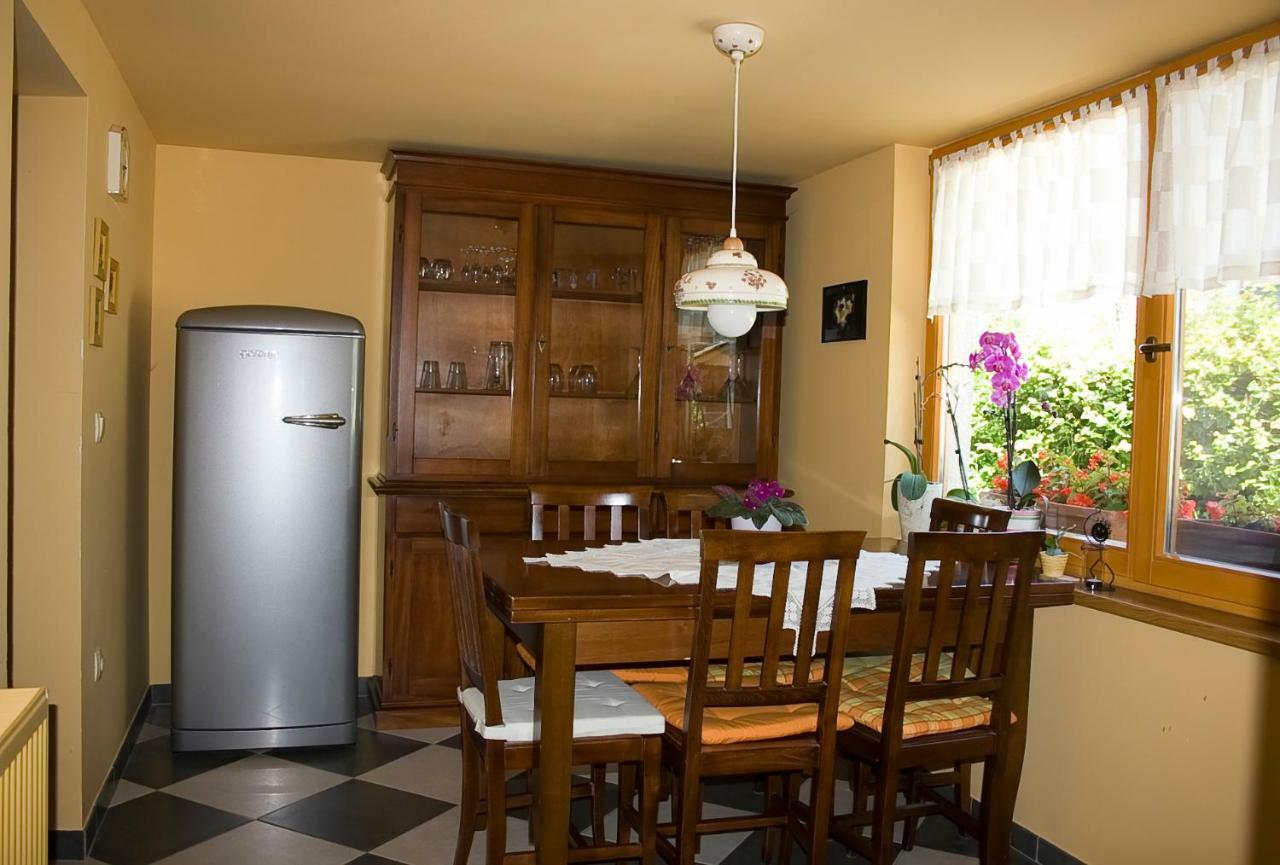 Apartma Obrh Šmarješke Toplice Esterno foto