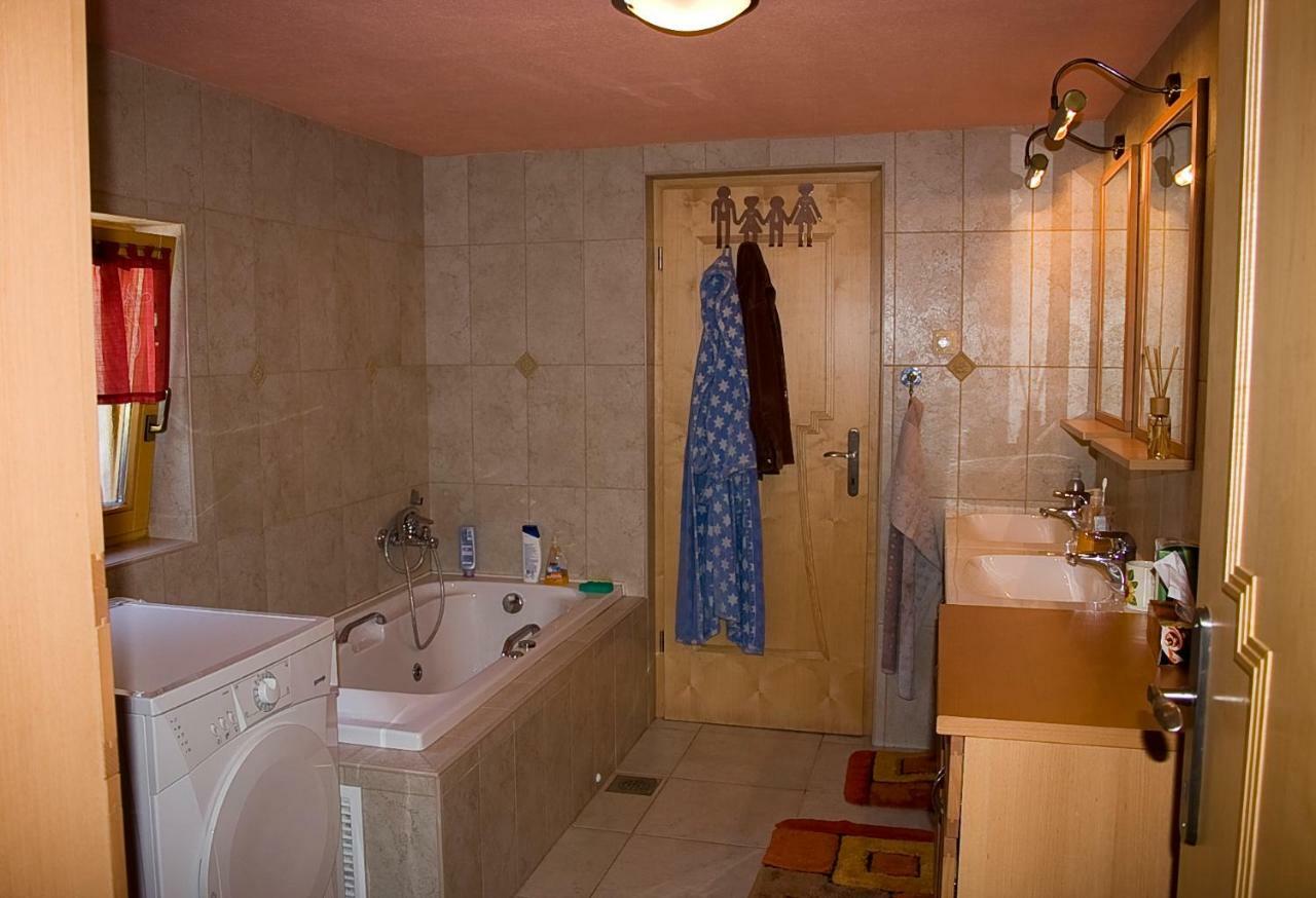 Apartma Obrh Šmarješke Toplice Esterno foto